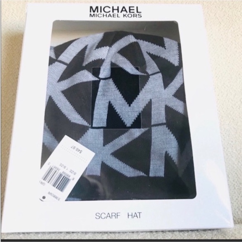 Michael kors scarf & hat .